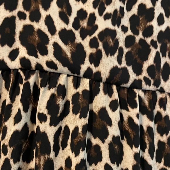 Vince Camuto Size Small NWT Sleeveless Leopard Print Sheer Top - Picture 5 of 6